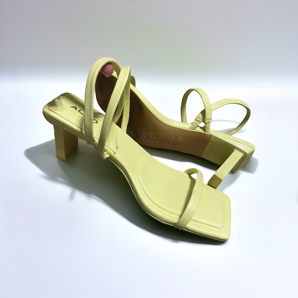 Aldo Lemon Sandals Women’s 8